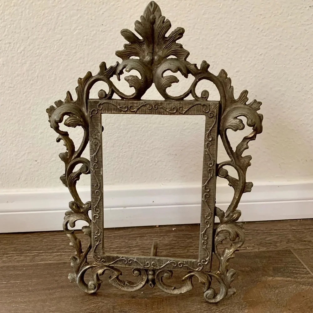 Vintage Victorian Free Standing Brass Victorian Picture Frame
